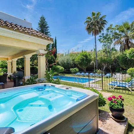 Vila 1106 Marbella Large Family