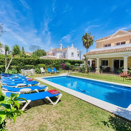 1106 Marbella Large Family Vila *