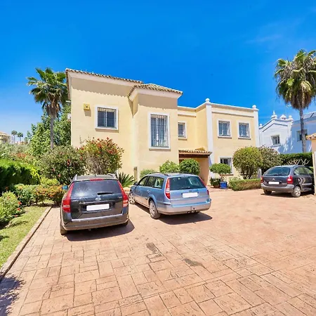 1106 Marbella Large Family * Estepona