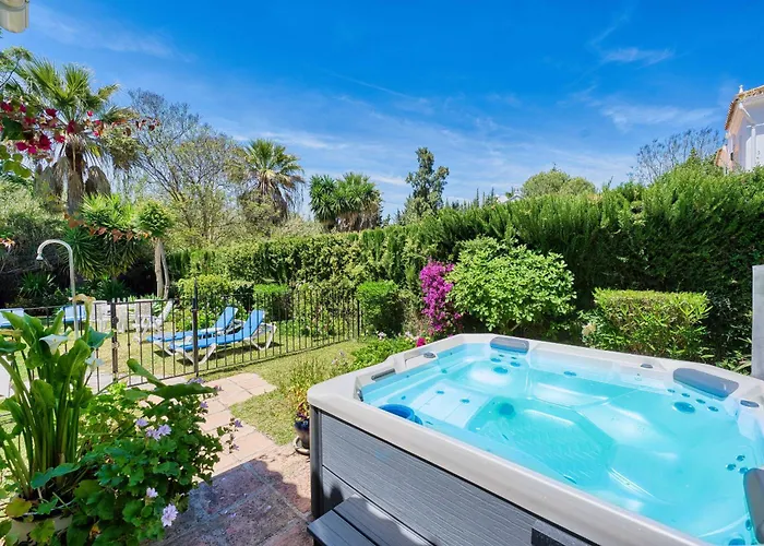 1106 Marbella Large Family Villa Estepona