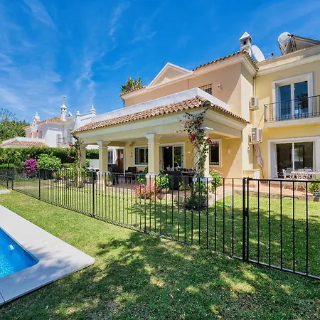 1106 Marbella Large Family *