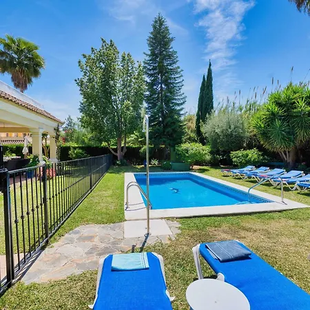 1106 Marbella Large Family Villa