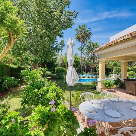 1106 Marbella Large Family