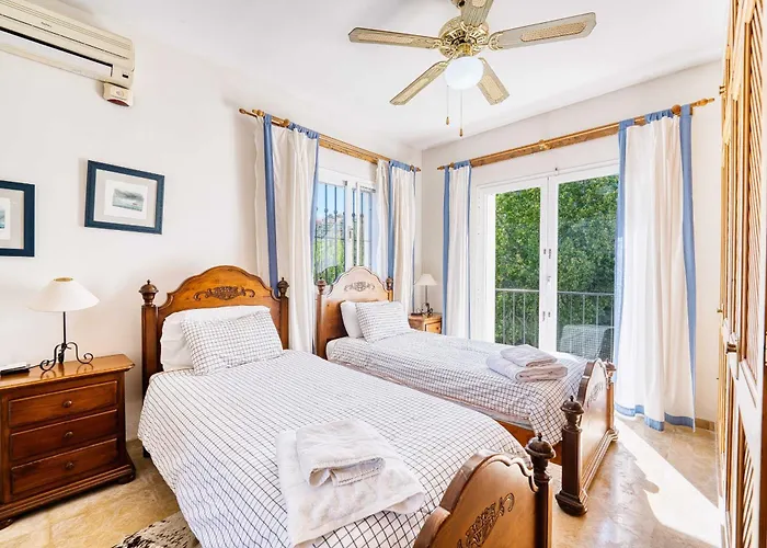 1106 Marbella Large Family Εστεπόνα