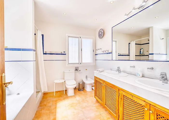 1106 Marbella Large Family * Εστεπόνα