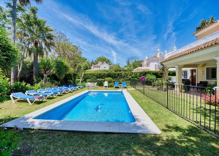1106 Marbella Large Family Villa