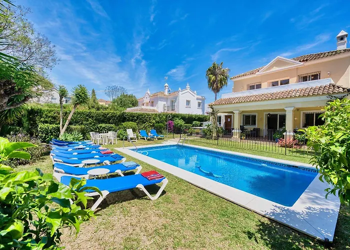 1106 Marbella Large Family Villa *