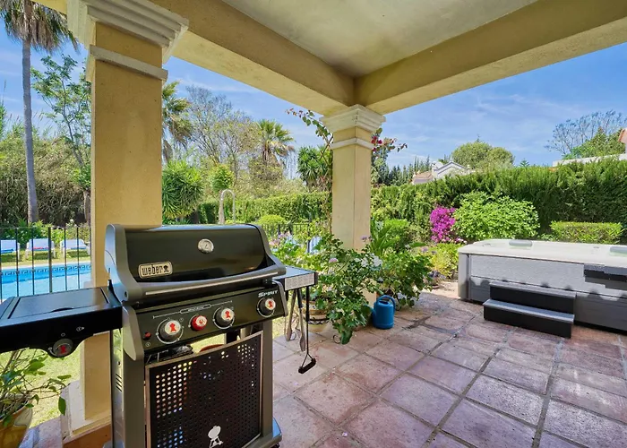 1106 Marbella Large Family *