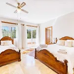 1106 Marbella Large Family 에스테포나