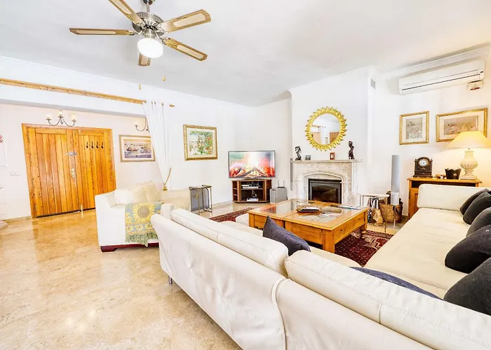 1106 Marbella Large Family *